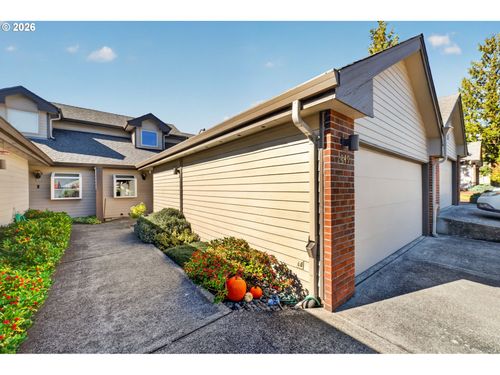 2449 Nw Logan St, Camas, WA, 98607-9398 | Card Image