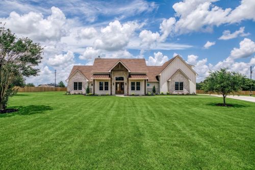 5501 Larkspur Ln, Chappell Hill, TX, 77426-5435 | Card Image