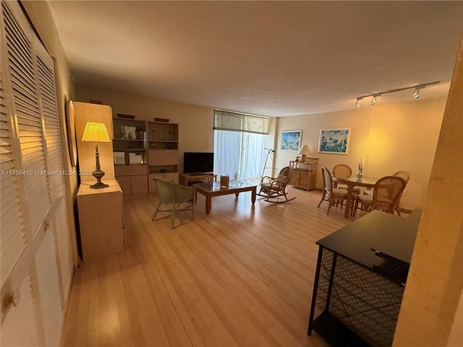 APT-707 - 401 Ocean Dr, Condo with 0 bedrooms, 1 bathrooms and null parking in Miami Beach FL | Image 21