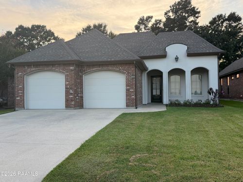 600 Copper Ridge Dr, Youngsville, LA, 70592-5888 | Card Image