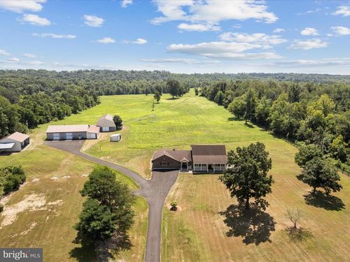 3025 Dominion Rd, GERRARDSTOWN, WV, 25420-4206 | Card Image