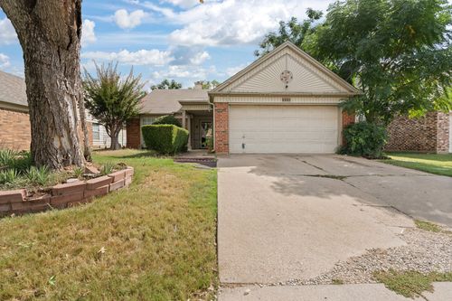 2521 Coldstream Dr, Fort Worth, TX, 76123-1239 | Card Image