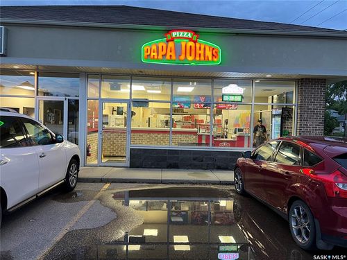 1-1418 Central Ave, Saskatoon, SK, S7N2H2 | Card Image