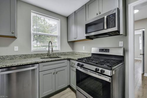 3201 Scott St, Portsmouth, VA, 23707-4102 | Card Image