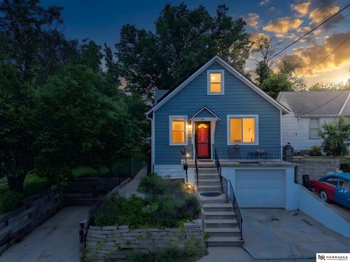 1439 Phelps St, Omaha, NE, 68107-2117 | Card Image