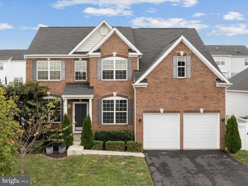 127 Sparkling Brook Rd, RANSON, WV, 25438-4036 | Card Image