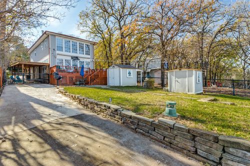 1152 W Lake Dr, Weatherford, TX, 76087-8116 | Card Image