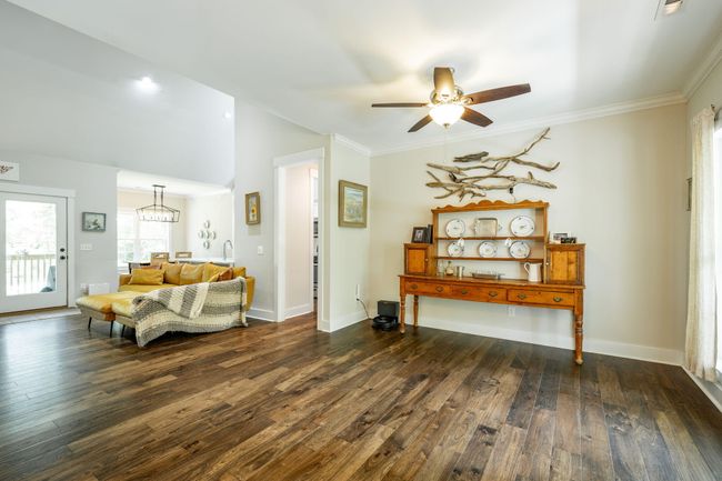 2024 Oak St, House other with 3 bedrooms, 2 bathrooms and null parking in Signal Mountain TN | Image 16
