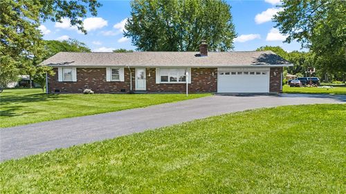 535 Barnhart Rd, Troy, OH, 45373-8702 | Card Image