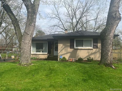 20934 Poinciana St, Southfield, MI, 48033-3539 | Card Image