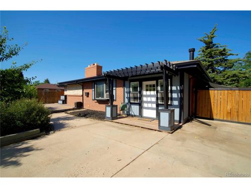423 Lima St, Aurora, CO, 80010-4621 | Card Image