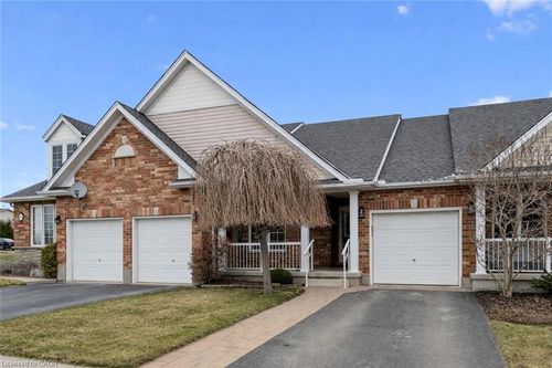 33 Thornton St, Guelph, ON, N1E7B1 | Card Image