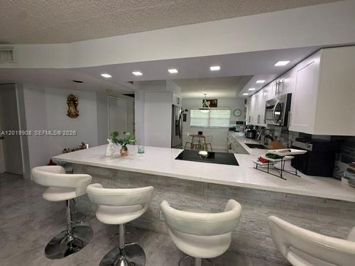 201i-12850 Sw 4th Ct, Pembroke Pines, FL, 33027-6757 | Card Image