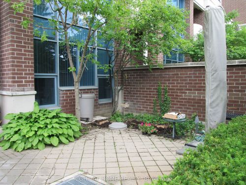 111-233 Beecroft Rd, North York, ON, M2N6Z9 | Card Image