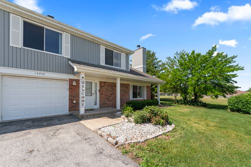 15808 Farm Hill Dr, Orland Park, IL, 60462-7776 | Card Image