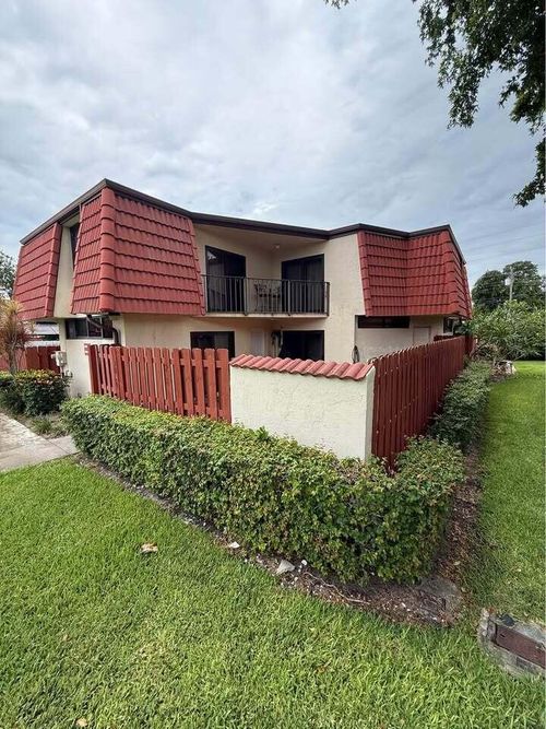 3830 Victoria Dr, West Palm Beach, FL, 33406-4925 | Card Image