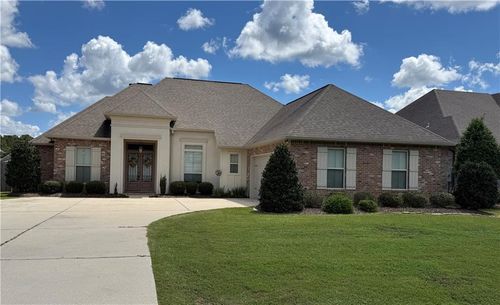 1513 Periwinkle Ct, Madisonville, LA, 70447-3451 | Card Image
