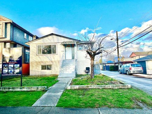 3687 E 26th Ave, Vancouver, BC, V5R1M6 | Card Image