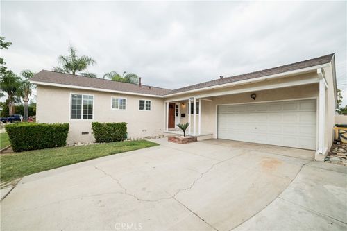 2958 Gramercy St, Pomona, CA, 91767-1819 | Card Image