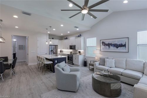 7138 Cayo Coco Ln, NAPLES, FL, 34113 | Card Image