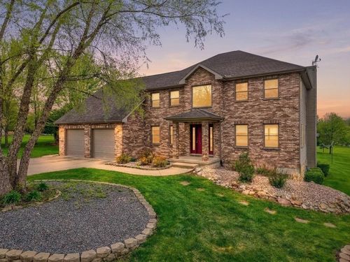 2669 E 1545th Rd, Ottawa, IL, 61350-8930 | Card Image