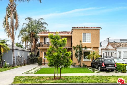 3031 Wellington Rd, Los Angeles, CA, 90016-4233 | Card Image