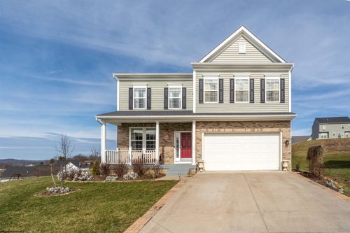 48 Manor Dr, Fairmont, WV, 26554-1785 | Card Image