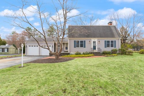 9 Meadowview Rd, Topsfield, MA, 01983-1614 | Card Image