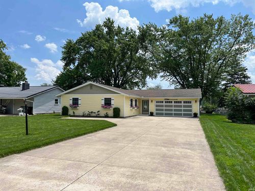 601 E Pickwick Dr, Syracuse, IN, 46567-2035 | Card Image