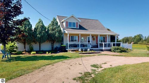 668 S Nelson Rd, Merritt, MI, 49667-9747 | Card Image