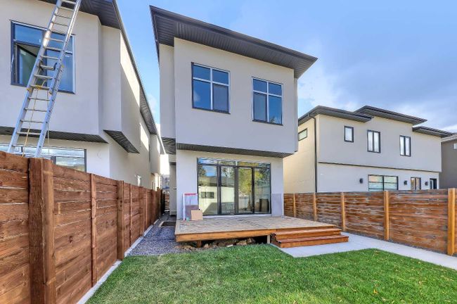 2634 5 Avenue Nw, Home with 4 bedrooms, 3 bathrooms and 4 parking in Calgary AB | Image 41