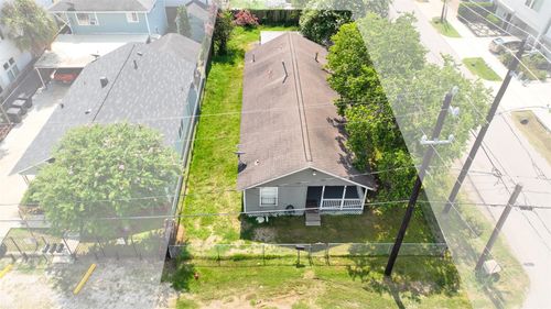 5239 Kiam St, Houston, TX, 77007-1214 | Card Image