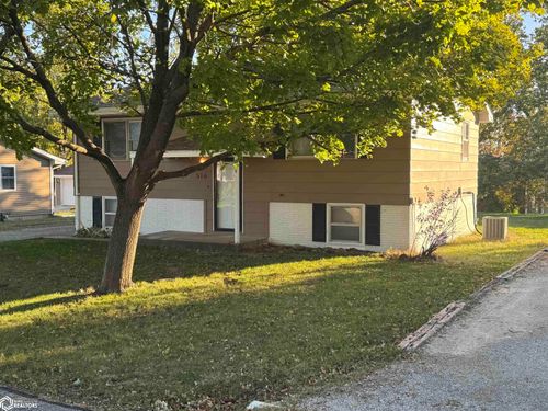 516 S 11th St, Albia, IA, 52531-2426 | Card Image