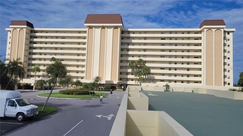 706-4750 Cove Cir, St Petersburg, FL, 33708-4801 | Card Image