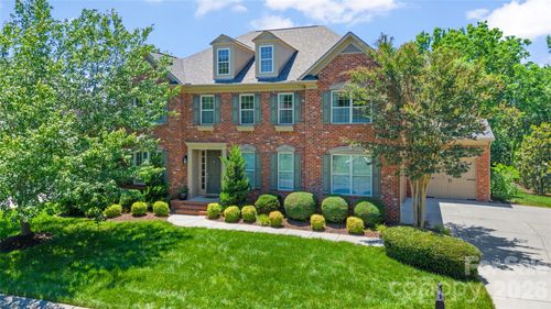 3207 Lakehurst Xing, Weddington, NC, 28104-6898 | Card Image