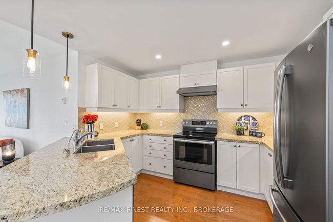 460 Country Club Dr, House attached with 3 bedrooms, 3 bathrooms and 4 parking in Bath ON | Image 17