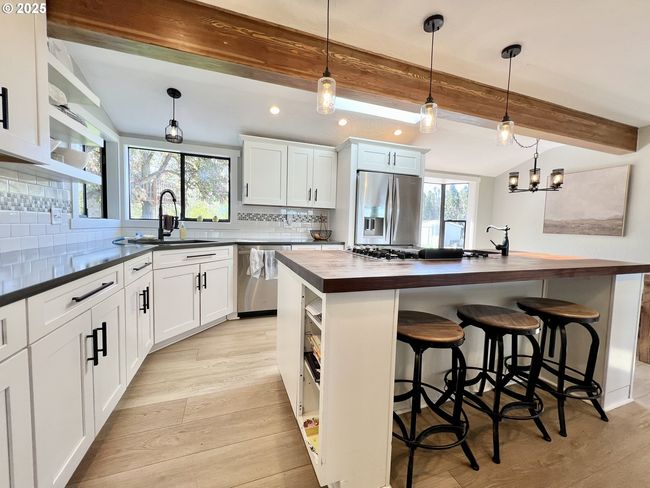 1082 E Highland Ave, House other with 5 bedrooms, 3 bathrooms and 2 parking in Hermiston OR | Image 23