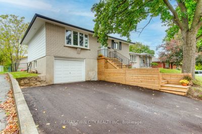 535 Brookhaven Cres, House other with 3 bedrooms, 2 bathrooms and 3 parking in Waterloo ON | Image 1