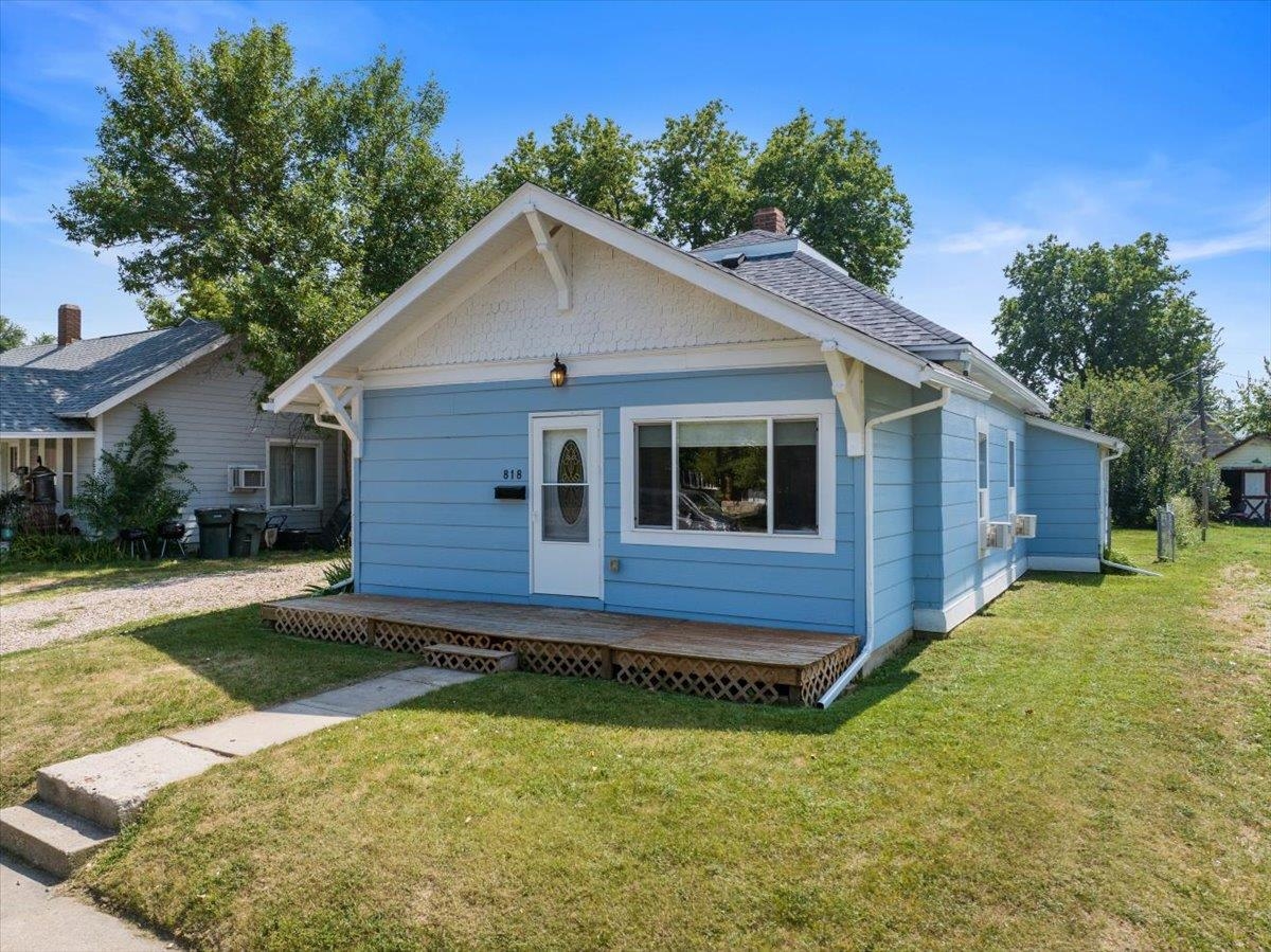 Kingsbury St, Belle Fourche, SD 57717