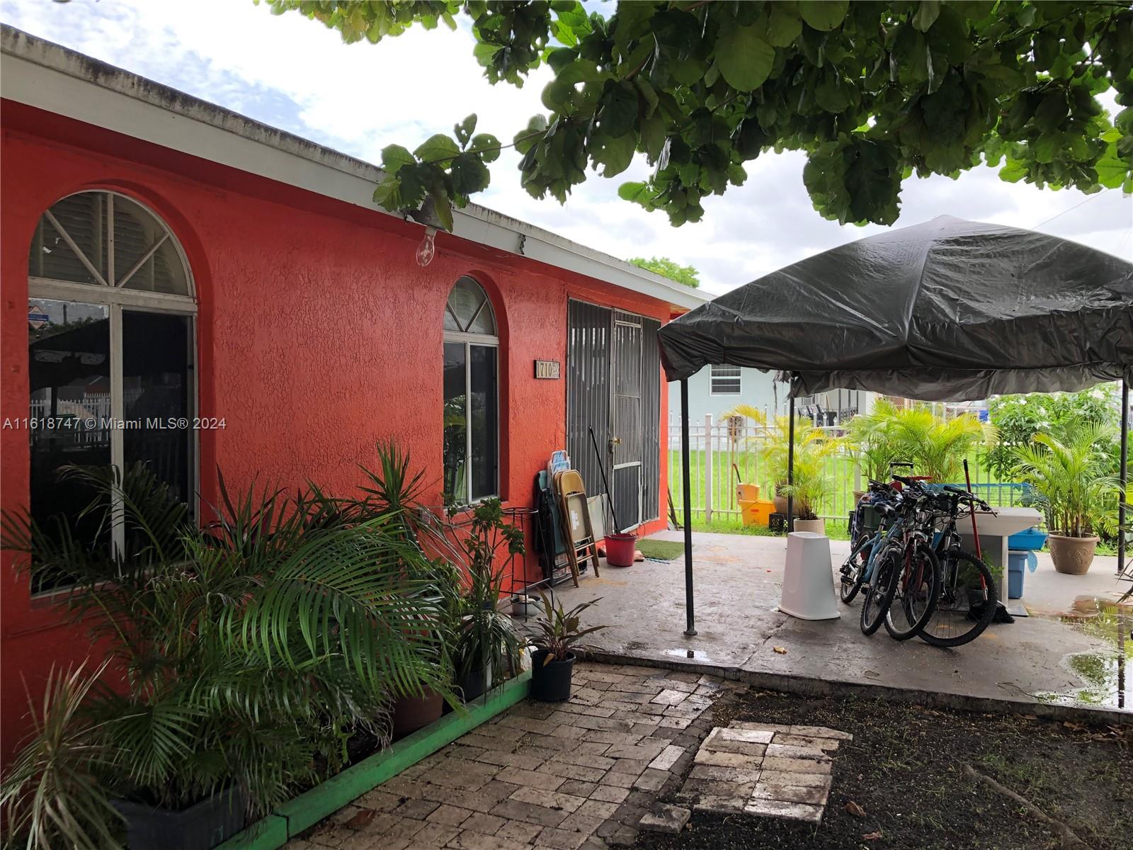 65th St, Miami, FL 33147