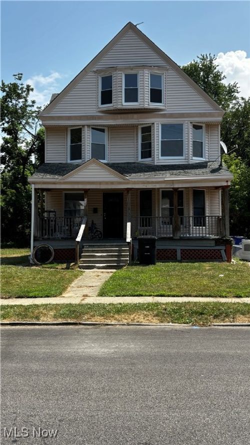535 E 123rd St, Cleveland, OH, 44108-1801 | Card Image