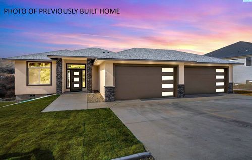 7146 Taylor St, Richland, WA, 99354 | Card Image