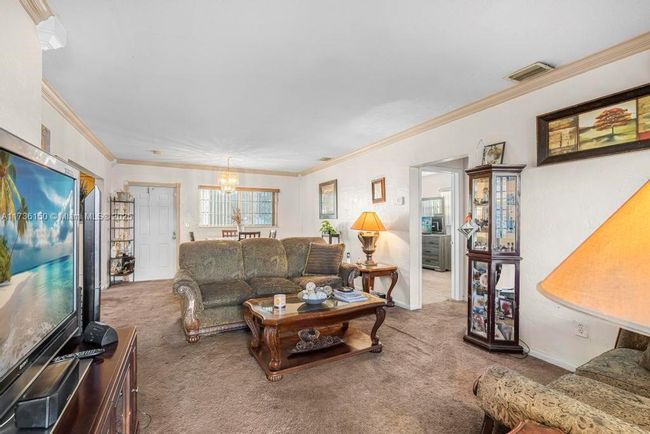 5320 Sw 18 Th St, House other with 3 bedrooms, 1 bathrooms and null parking in West Park FL | Image 5