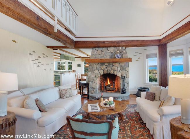 94 Menemsha Inn Rd, House other with 6 bedrooms, 5 bathrooms and null parking in Chilmark MA | Image 12