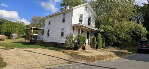 402 S Penn St, Punxsutawney, PA, 15767-2235 | Card Image