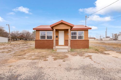 916 N Texas St, De Leon, TX, 76444-1180 | Card Image