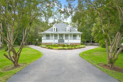 218 Scotchpine Dr, Mandeville, LA, 70471-2545 | Card Image