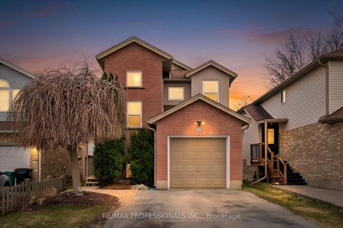 6 Orchid Cres, Kitchener, ON, N2E3N2 | Card Image