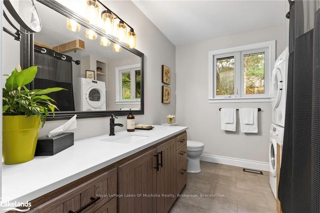 1105 Rosseau Lake Rd 1, House other with 3 bedrooms, 2 bathrooms and 8 parking in Windermere ON | Image 15