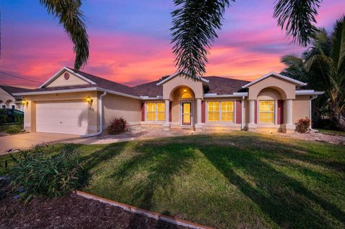 837 Sw Hamberland Ave, Port St. Lucie, FL, 34953-5629 | Card Image